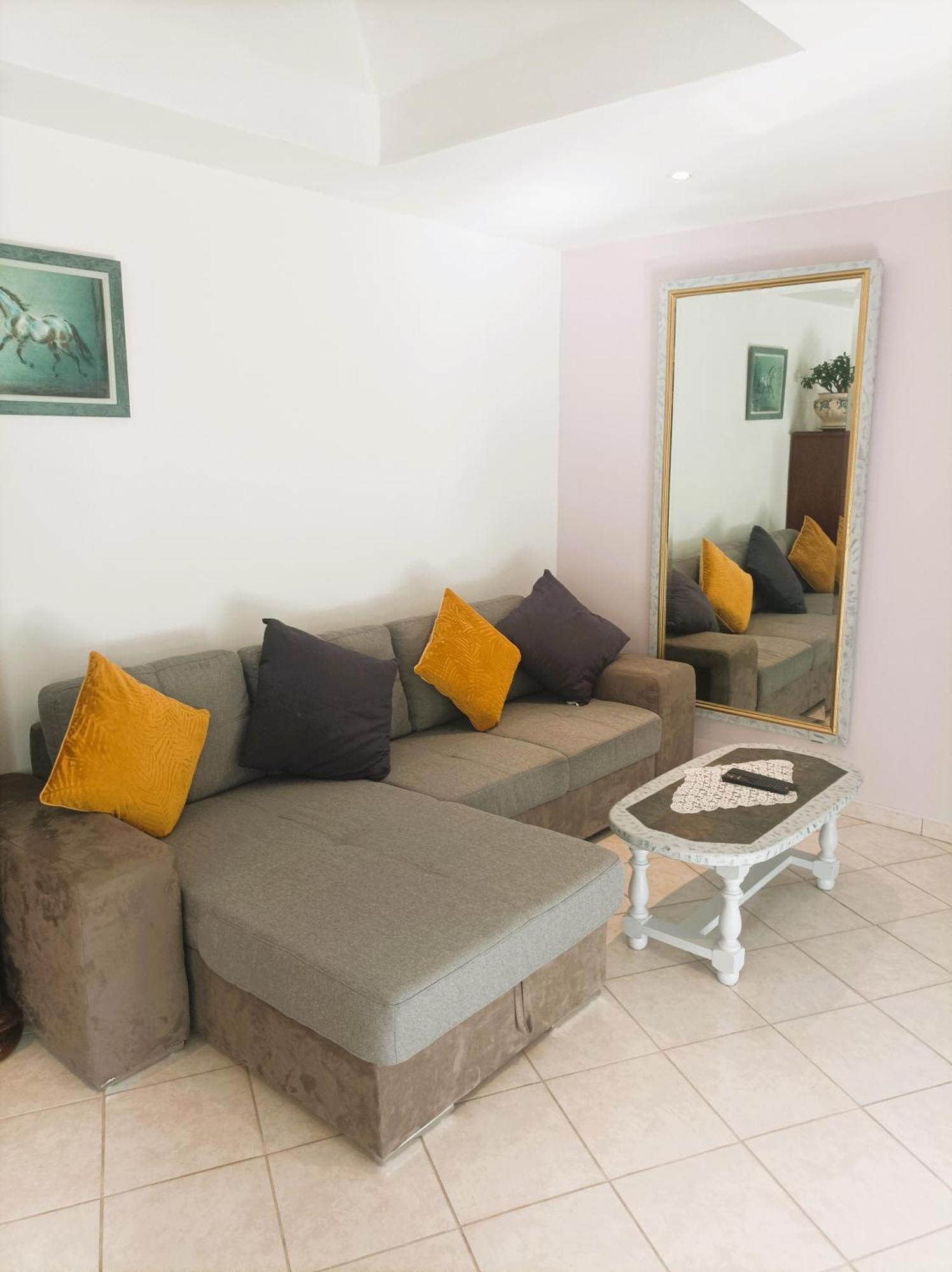 Maisonnette Étables Extérieur photo